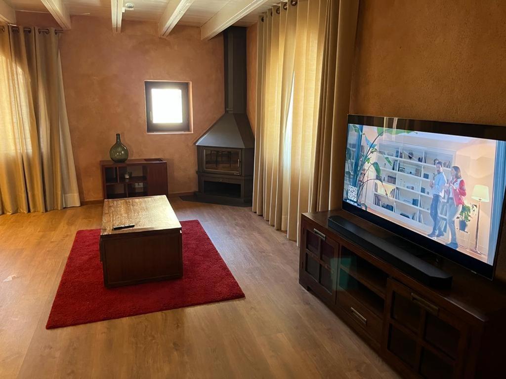 Comanegra Apartment Castellfollit de la Roca Exterior photo